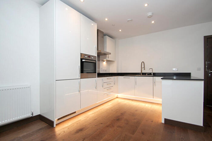 1 Bedroom Flat To Rent In Queens Road | East Grinstead | | New Move Estate Agents, RH19