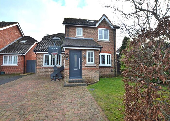 4 Bedroom Detached House For Sale In Le Borowe, Church Crookham, GU52