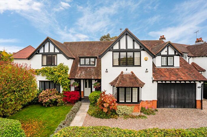 5 Bedroom Detached House For Sale In Baring Crescent, Beaconsfield, HP9