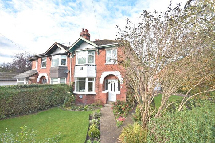 3 Bedroom Semi Detached House For Sale In Barrowby Avenue, Leeds, West Yorkshire, LS15