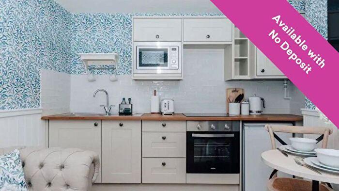 1 Bedroom Flat To Rent In B High Street, Gloucestershire, GL52