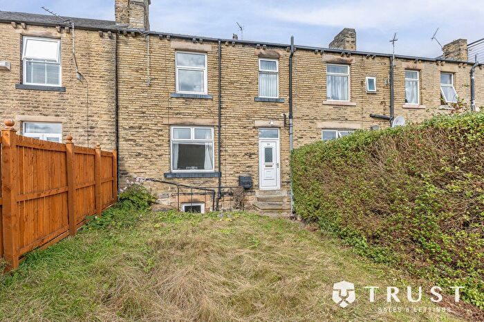 1 Bedroom Terraced House For Sale In Armitage Street, Dewsbury, WF13