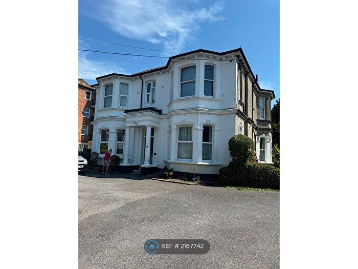 1 Bedroom Flat To Rent In Byron Road, Worthing, BN11