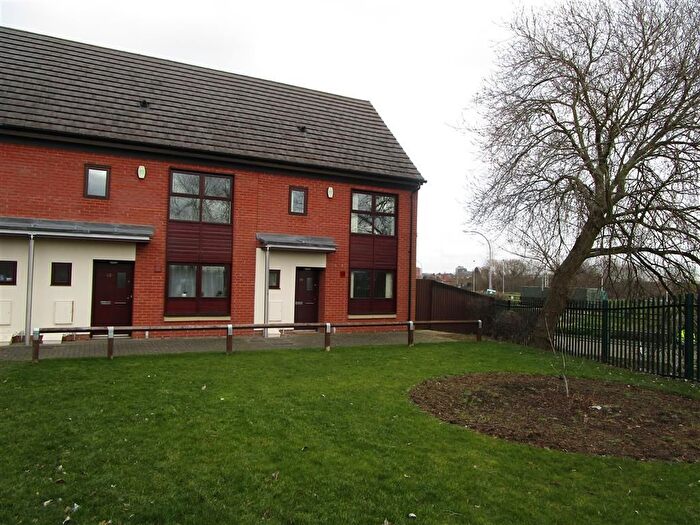 2 Bedroom Property To Rent In Park Corner, Northampton, NN5