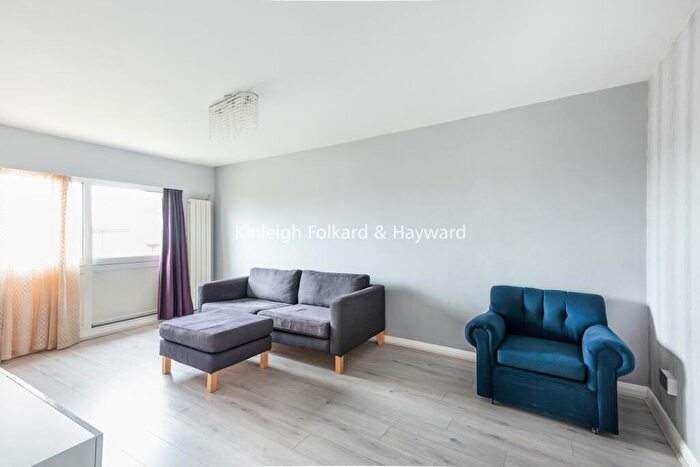1 Bedroom Flat To Rent In Victoria Grove, London, N12