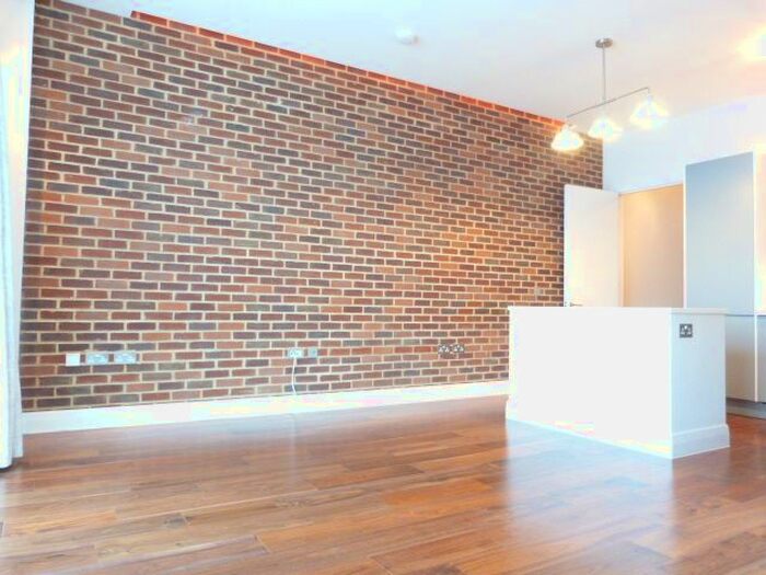 2 Bedroom Flat To Rent In Lofts Apartments, Grenville Place, Mill Hill, NW7