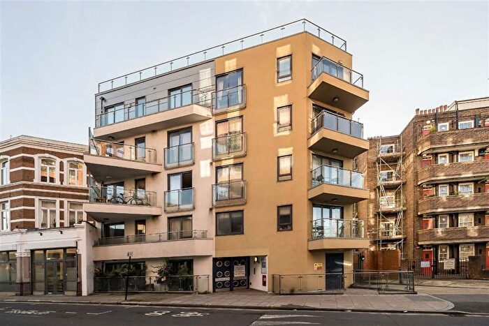 2 Bedroom Flat To Rent In Webber Street, London, SE1