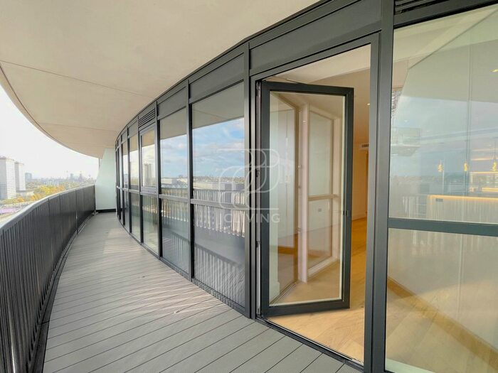 2 Bedroom Flat To Rent In Wood Ln, White City Living, London, W12