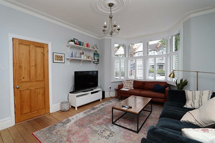 4 Bedroom Terraced House To Rent In Lightcliffe Road, Palmers Green, N13