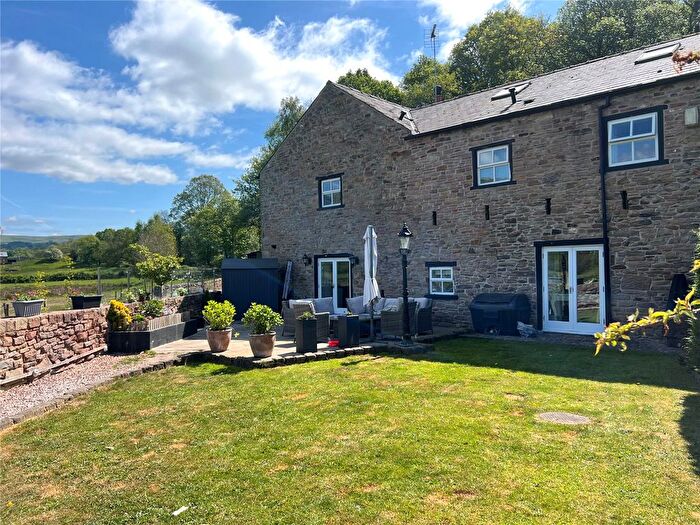 3 Bedroom Semi-Detached House For Sale In Waterside, Disley, Stockport, Cheshire, SK12