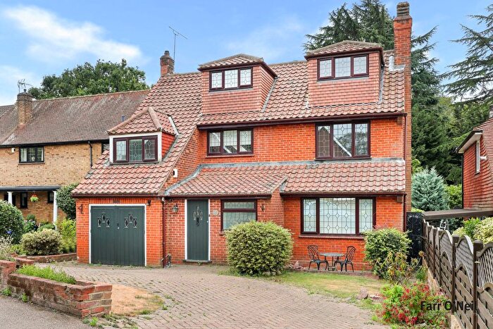 5 Bedroom Detached House For Sale In Ardmore Lane, Buckhurst Hill, IG9