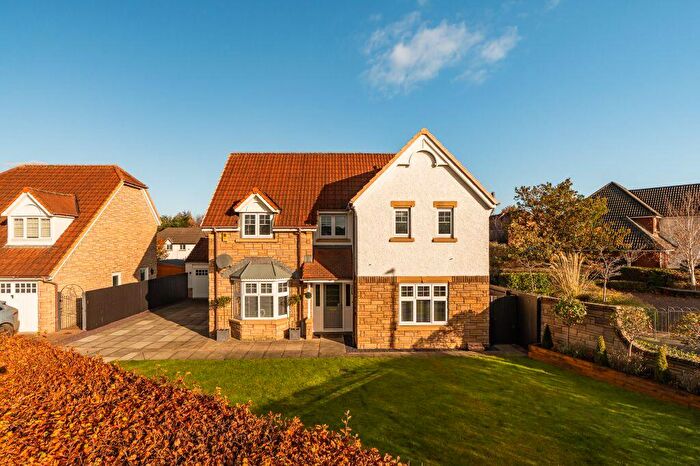 5 Bedroom Detached Villa For Sale In Gogarloch Haugh, Edinburgh, EH12