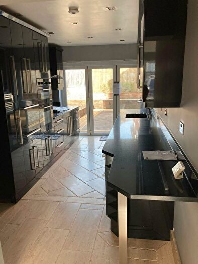 1 Bedroom Flat To Rent In High Road Benfleet, SS7