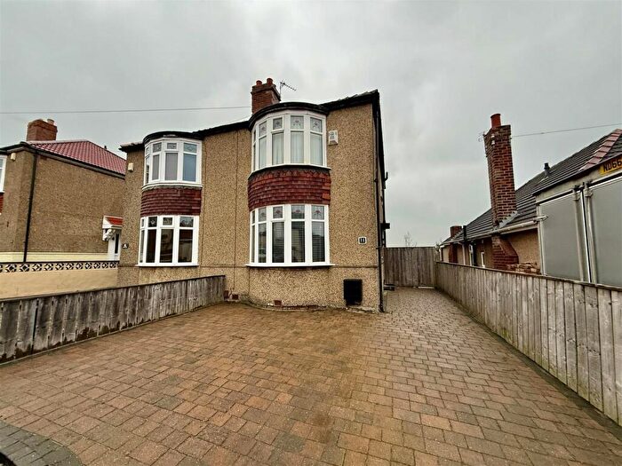 3 Bedroom Semi-Detached House For Sale In Jesmond Road, Darlington, DL1