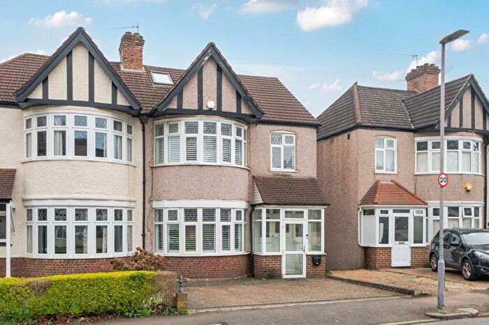 4 Bedroom Semi Detached House For Sale In Demesne Road, Wallington, SM6