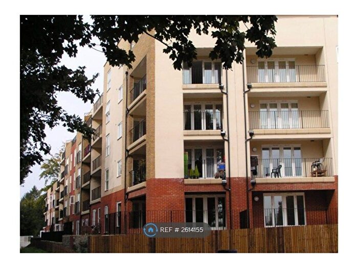 2 Bedroom Flat To Rent In Bambridge Court, Maidstone, ME14