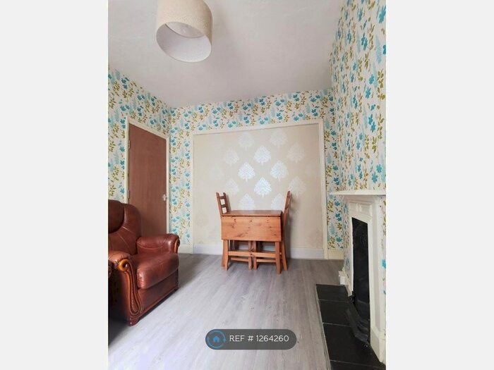 4 Bedroom Semi-Detached House To Rent In Homefield Road, Exeter EX1