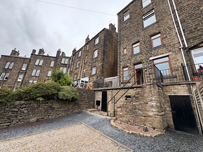 1 Bedroom Terraced House To Rent In Oak Street, Haworth, Keighley, BD22