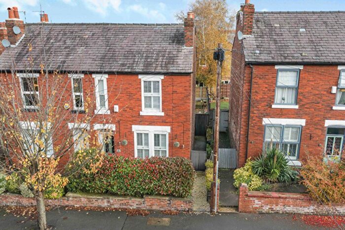 3 Bedroom Semi Detached House For Sale In Sussex Road, Stockport, SK3