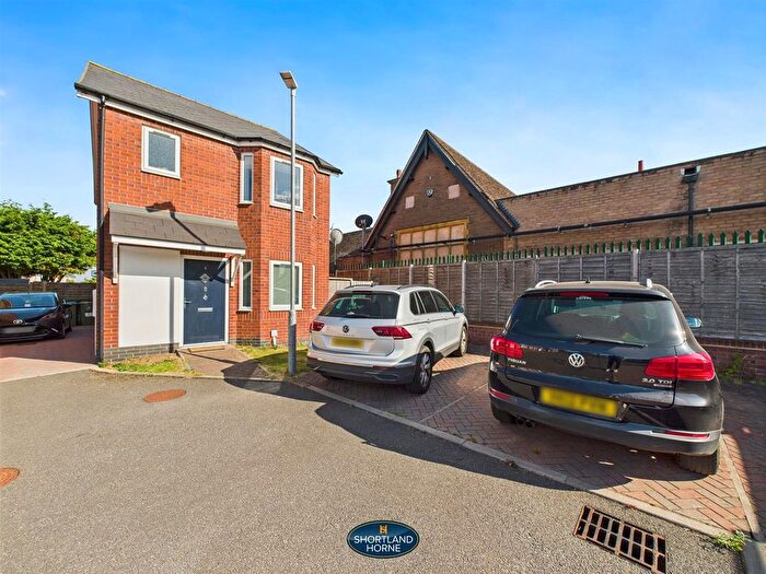 3 Bedroom Detached House For Sale In Frederick Fell Walk, Wyken, Coventry, CV2