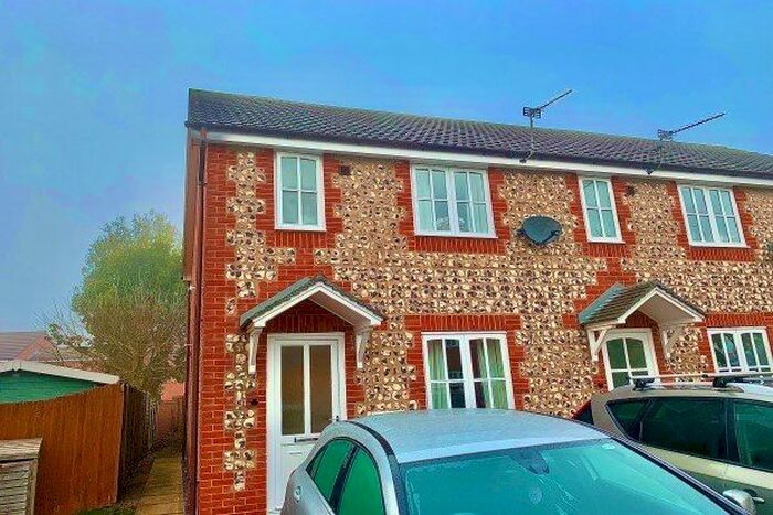 3 Bedroom Property To Rent In Mardale Close, Nottingham NG2