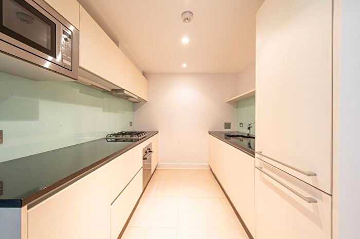 2 Bedroom Flat To Rent In The Panoramic, Hampstead, London, NW3