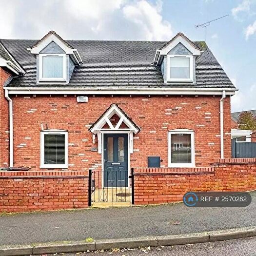 2 Bedroom Semi-Detached House To Rent In Balsall Common, West Midlands, CV7