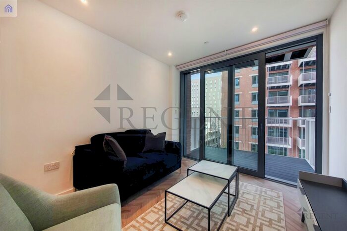 1 Bedroom Flat To Rent In Skyline Apartments, Makers Yard, E3