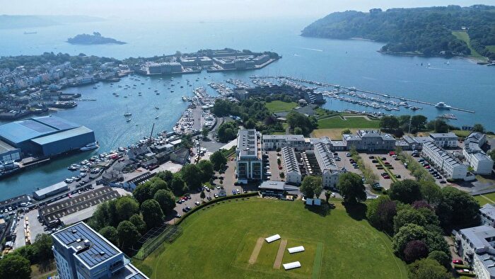 3 Bedroom Flat For Sale In Leeward House, Discovery Road, Plymouth, PL1