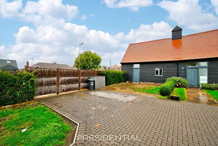 2 Bedroom House For Sale In Sewardstone Road, London, E4