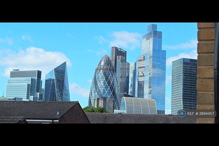 2 Bedroom Flat To Rent In Odeon Court, London, E1