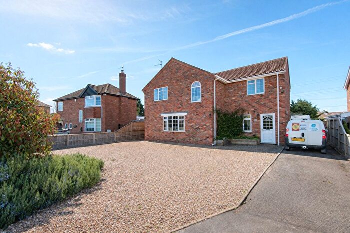 4 Bedroom Detached House For Sale In Wyberton Low Road, Boston, PE21