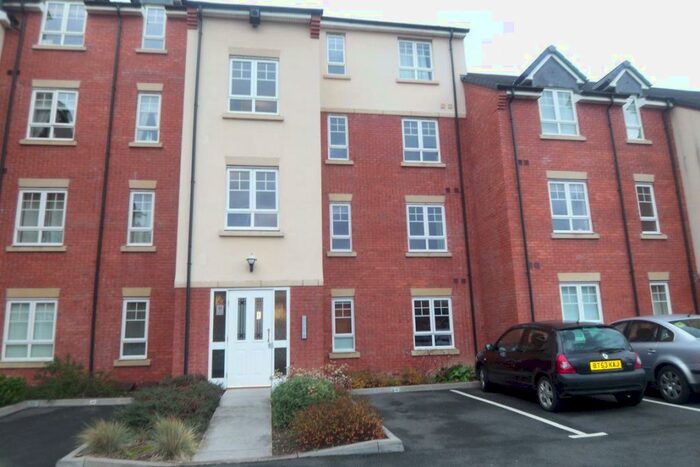 2 Bedroom Flat To Rent In Turberville Place, Warwick, CV34