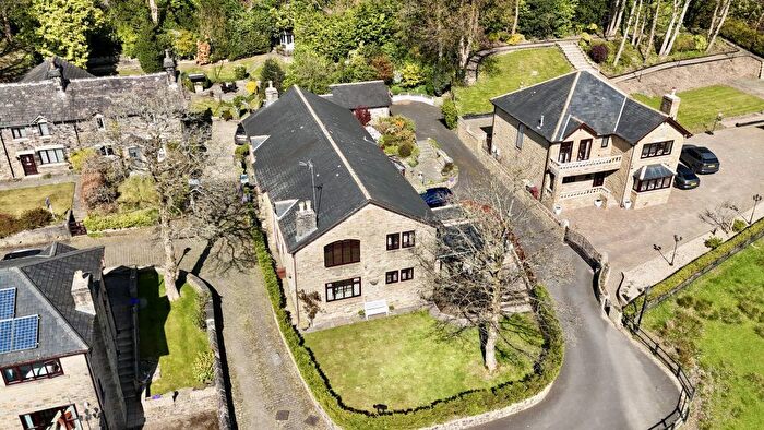5 Bedroom Semi-Detached House For Sale In Woodsleigh Coppice, Bolton, BL1