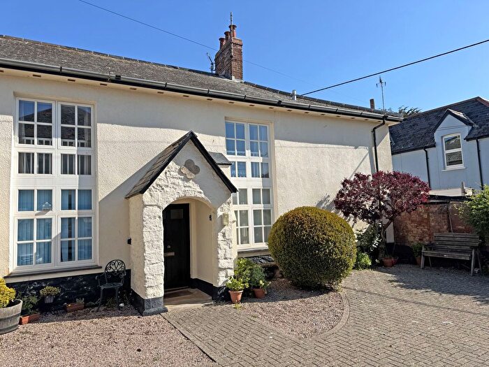 2 Bedroom Flat For Sale In Mill Street, Sidmouth, EX10