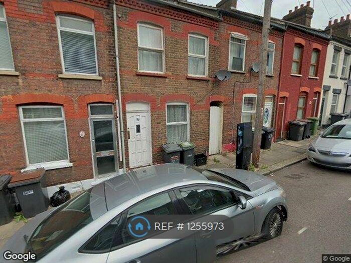 3 Bedroom Terraced House To Rent In Hartley Road, Luton, LU2