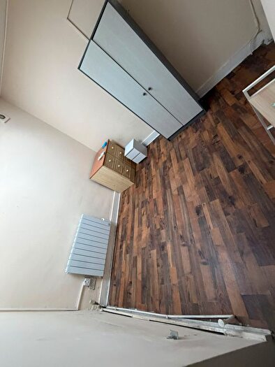 Studio To Rent In High Road Ilford, IG1