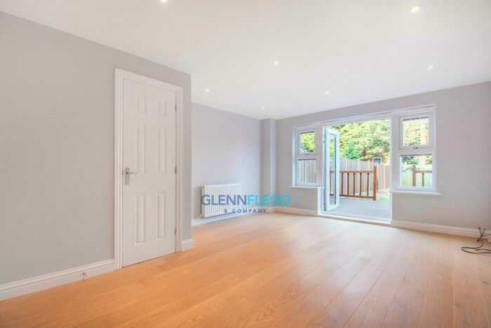 3 Bedroom Terraced House To Rent In Taplow, Burnham, SL1