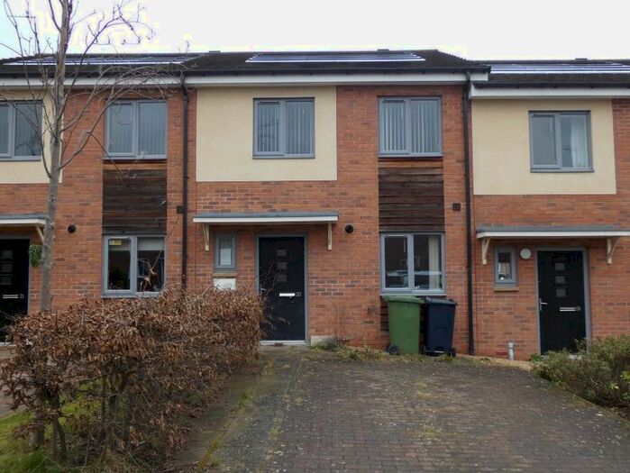 2 Bedroom Terraced House For Sale In Ouselaw, Gateshead, Tyne And Wear, NE11
