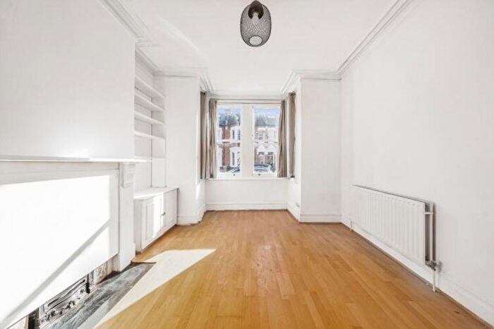 4 Bedroom Terraced House To Rent In Wilton Avenue, Turnham Green, W4