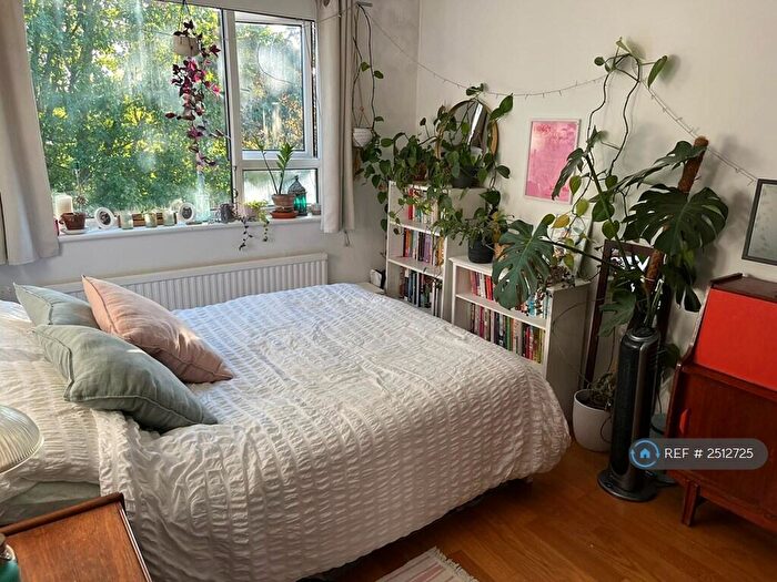 3 Bedroom Flat To Rent In Crouch Hill, London, N4