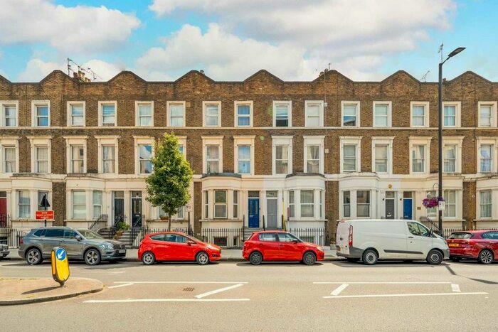 2 Bedroom Flat To Rent In Kilburn Park Road, London, NW6