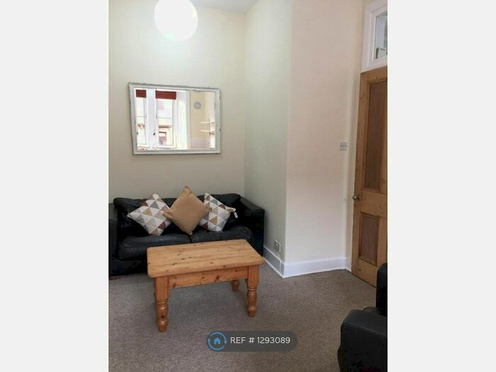 1 Bedroom Flat To Rent In Laurel Street, Glasgow G11