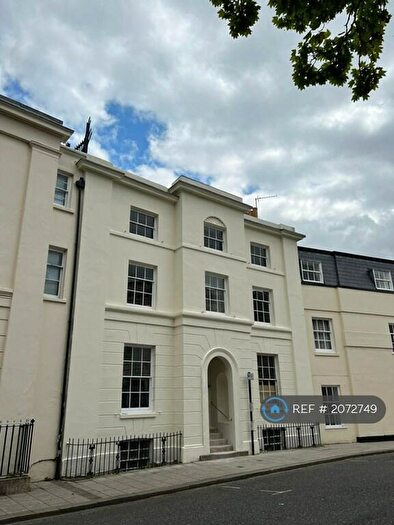 1 Bedroom Flat To Rent In Carlton Crescent, Southampton, SO15