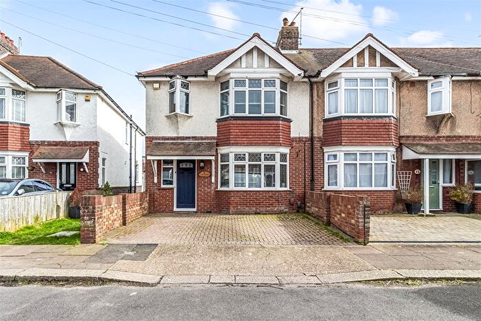 3 Bedroom End Terrace House For Sale In Normandy Road, Worthing, BN14