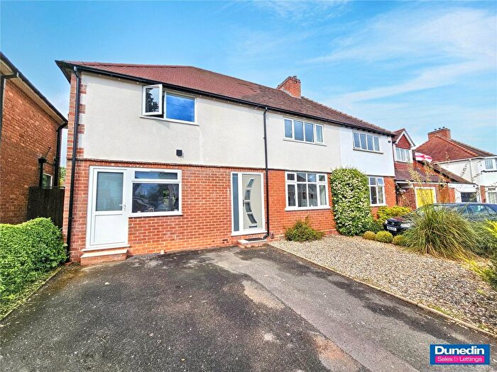 3 Bedroom Semi-Detached House For Sale In Meadowfield Road, Rubery, Birmingham, B45