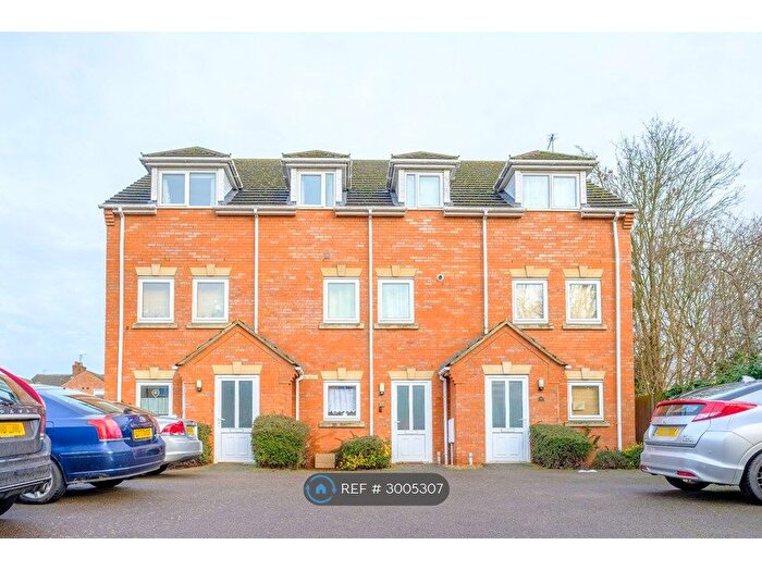 2 Bedroom Flat To Rent In Carey Street, Kettering, NN16