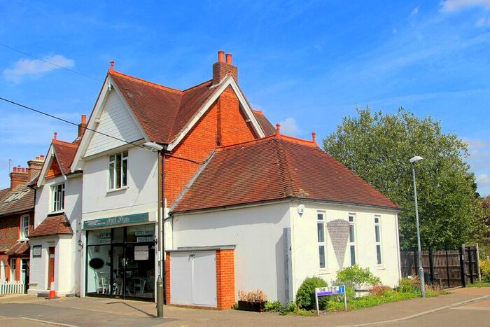 1 Bedroom Apartment To Rent In Ifield Green, Ifield, RH11