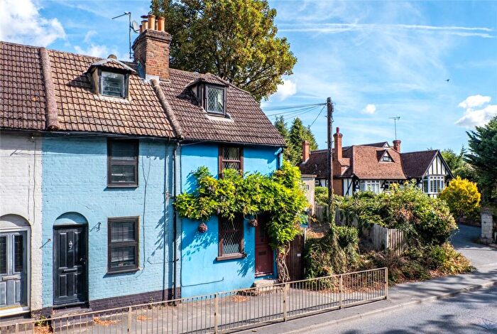 2 Bedroom End Of Terrace House For Sale In Ashford Road, Weavering, Maidstone, Kent, ME14