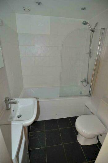 1 Bedroom Flat To Rent In Bridge Street, Bradford, BD1